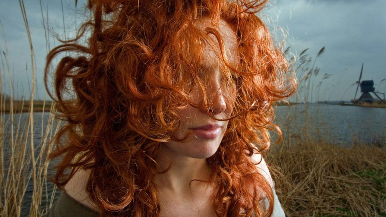 Secretele și frumusețea oamenilor cu păr roșcat: Descoperă fascinația acestei culori unice